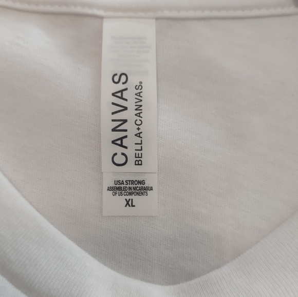 Women's Graphic Design T-shirt Size XL - Picture 4 of 5